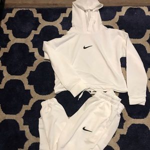 Nike 2pc women’s set